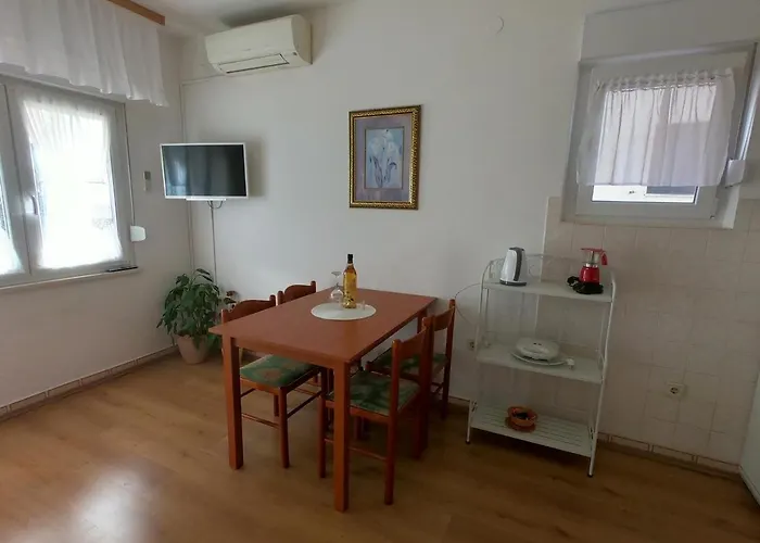 With Parking Space - Diklo, - 20896 Apartamento Zadar